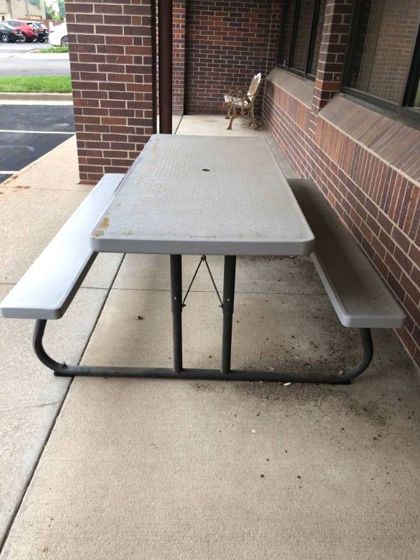 lot 4386 image: Outdoor Patio Table