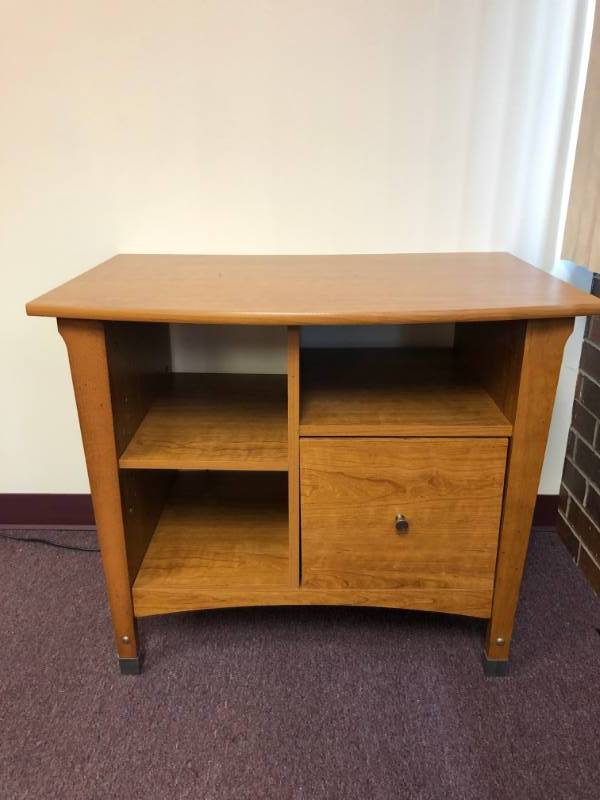 lot 4239 image: Storage Side Table