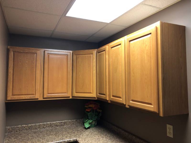lot 4254 image: Hanging Corner Wooden Cabinets