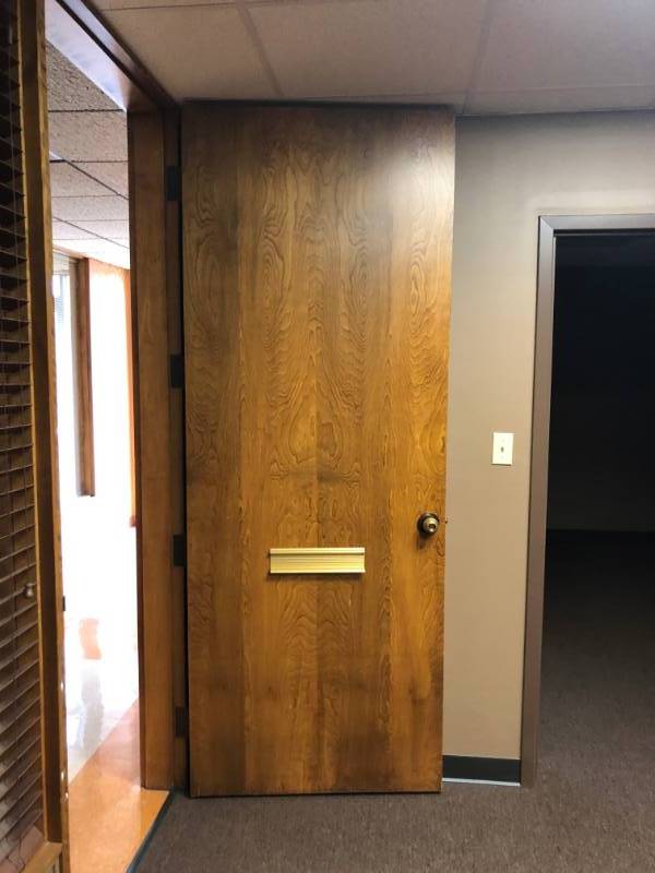lot 4256 image: Industrial Office Door w Mail Slot