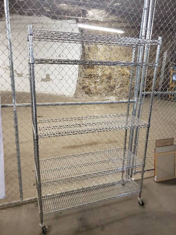 lot 10798 image: Rolling Metro Rack