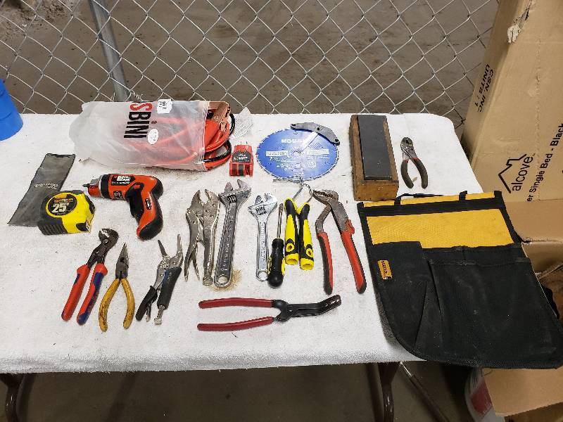 lot 10843 image: Bostitch Tool Pouch and A Variety of Tools