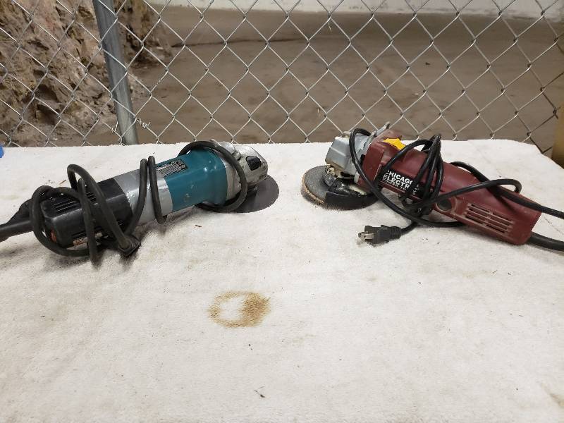 lot 10846 image: Makita Grinder and Chicago Electric Grinder