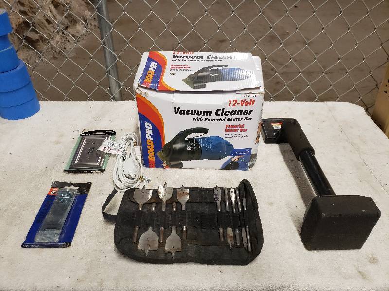 lot 10847 image: 12 Volt Vacuum Cleaner and Misc Tools