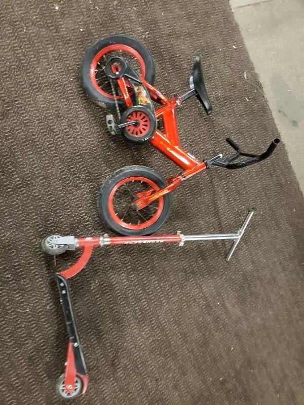 lot 10865 image: Lightning McQueen Kids Bike And Scooter