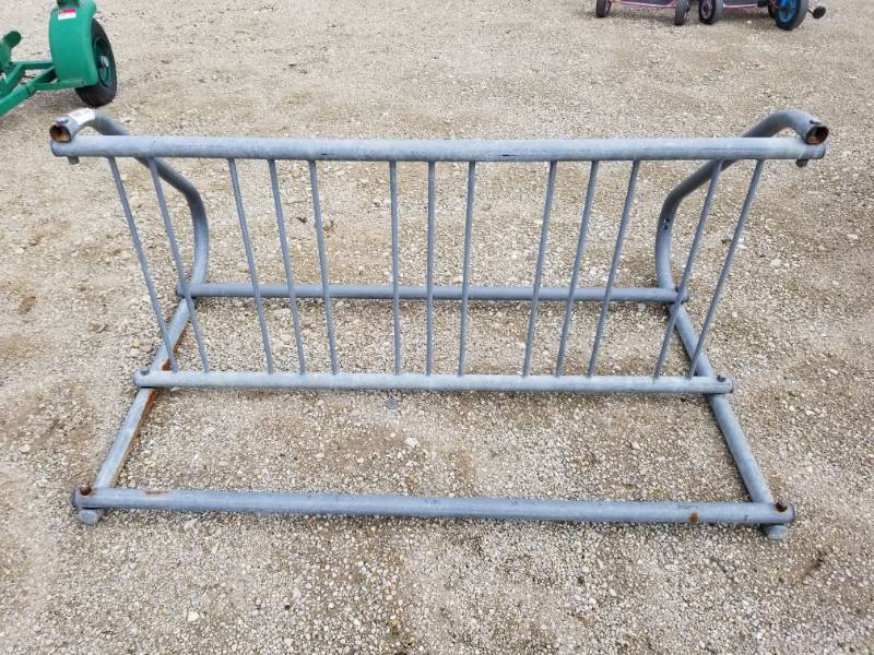 lot 3006 image: Metal Bike Rack 60in