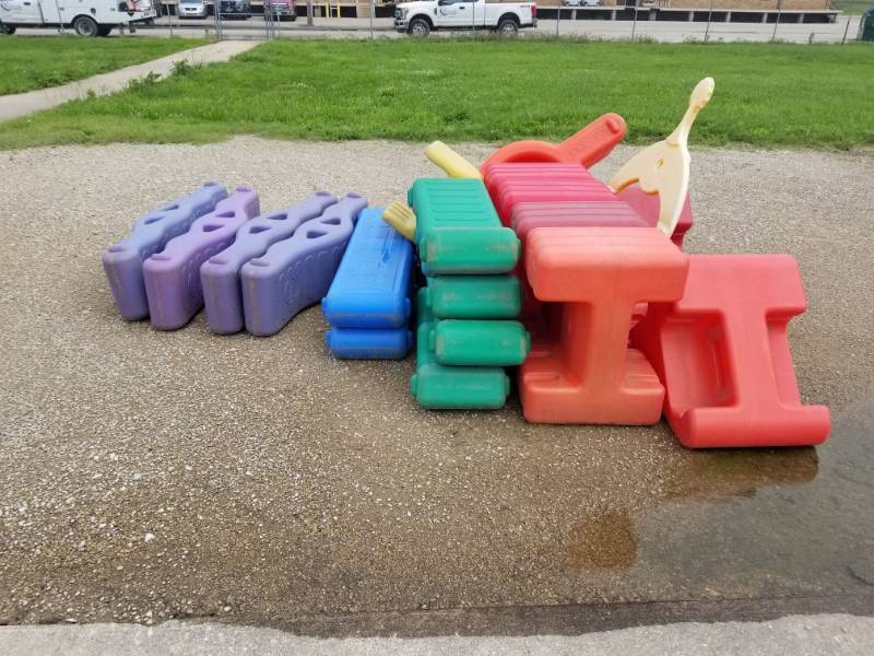 lot 3024 image: Modular Kids Playground Set