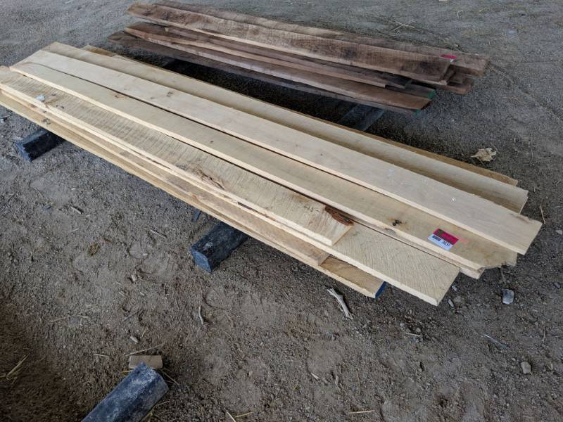 lot 3031 image: Solid Oak Cabinet Grade Lumber