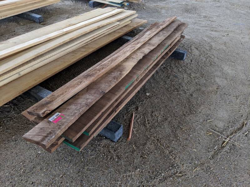 lot 3032 image: Walnut Cabinet Grade Lumber Lot