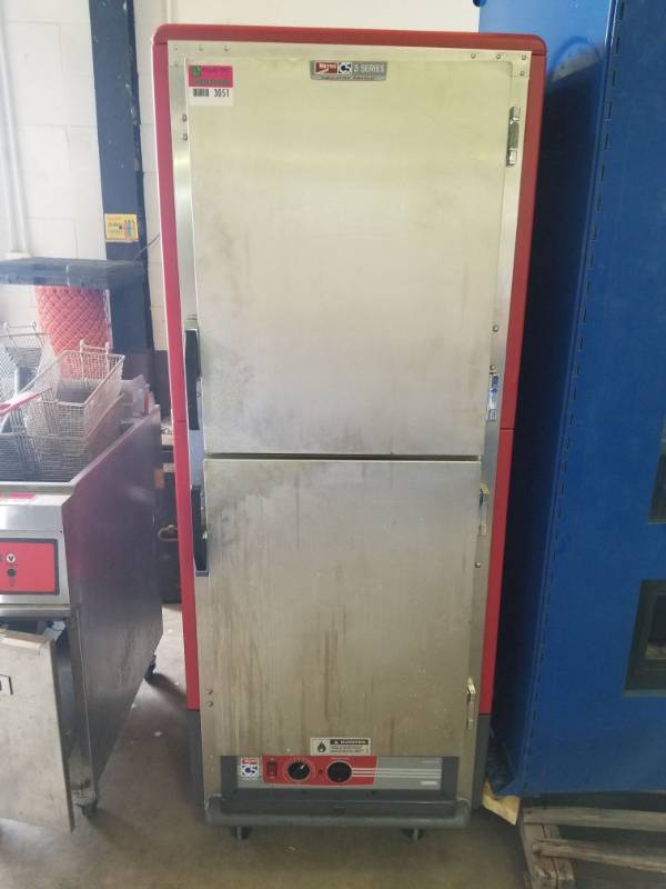 lot 3051 image: Metro Warmer Cabinet 3 Series