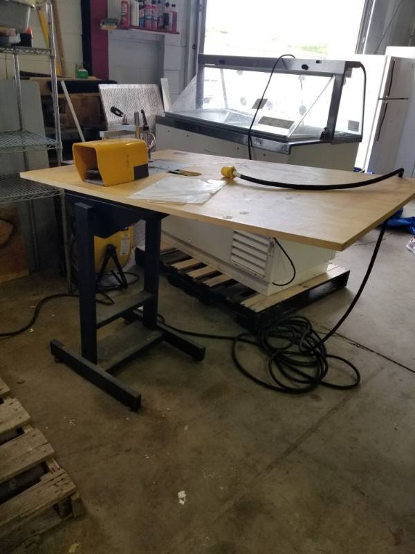 lot 3057 image: Electric Framing JigNailer