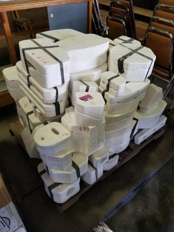 lot 3068 image: Pallet of Molds For Pottery