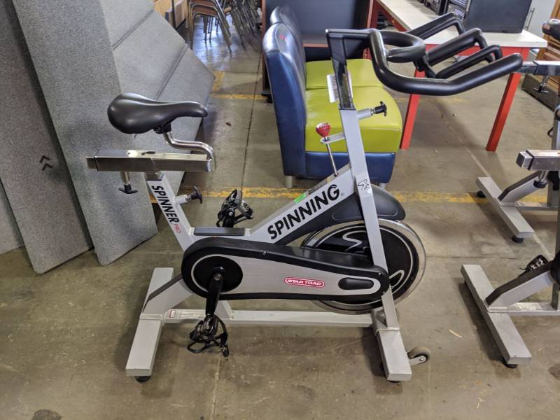 lot 3100 image: Star Trac Spinning Bike Model 9-7070-MINTP0