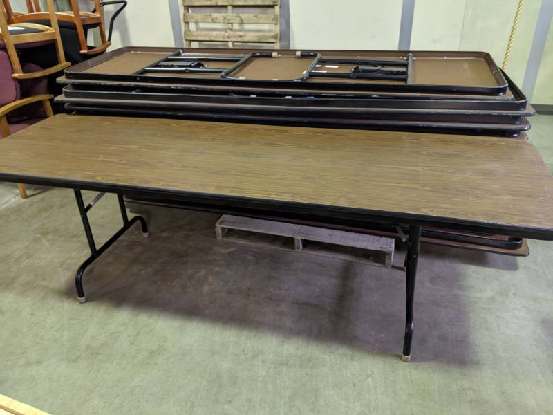 lot 3117 image: Wood Grain Laminate Top Folding Table