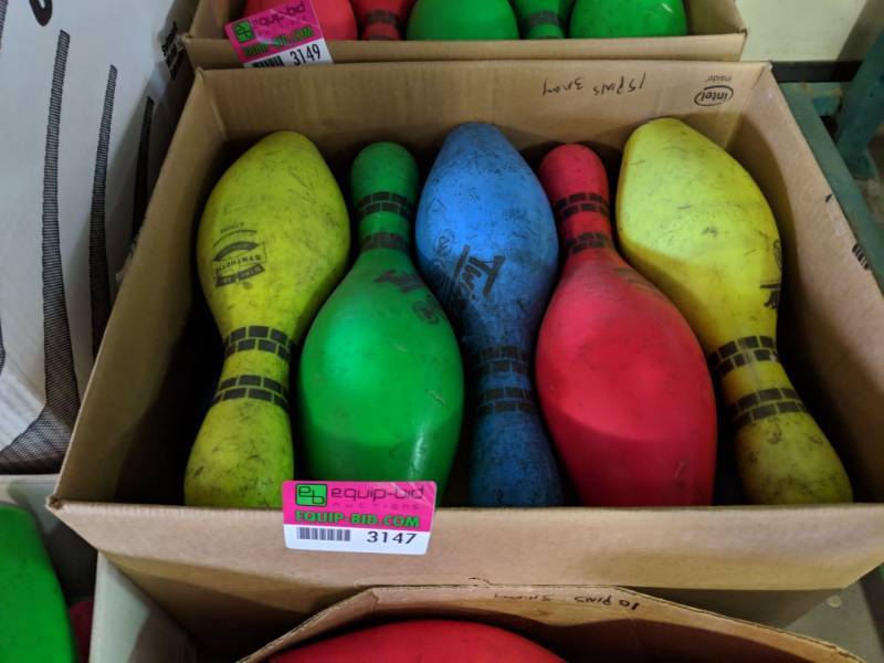 lot 3147 image: (15) Multiple Colored Used Bowling Pins