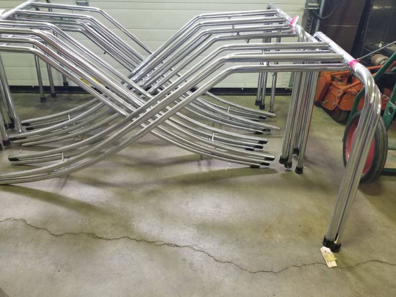 lot 3152 image: Kids Bowling Ball Assist Ramp