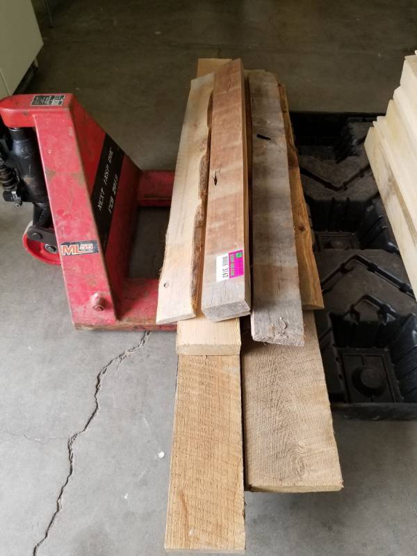 lot 3162 image: Barn Wood