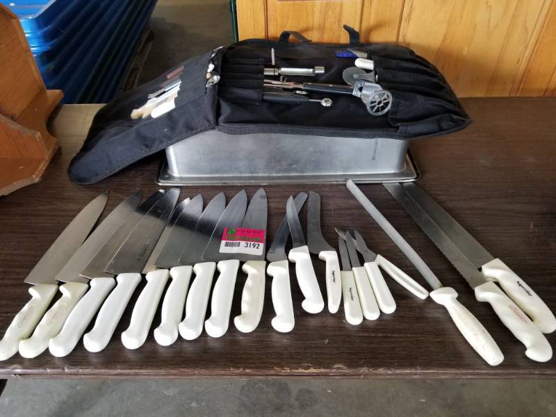 lot 3192 image: Superior Culinary Set