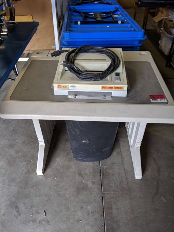 lot 3218 image: Wilson Jones 100 Paper Shredder