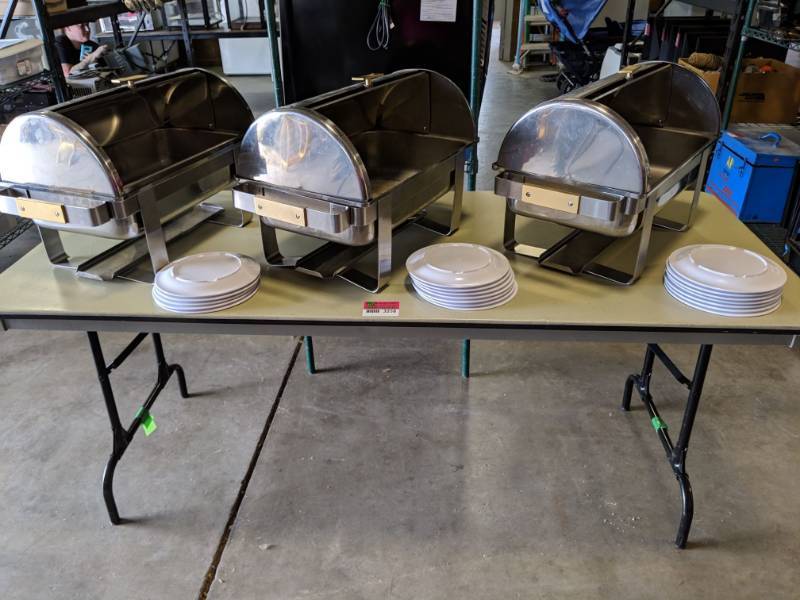 lot 3258 image: Stainless Steel And Brass Chafing Dish Setup With Table