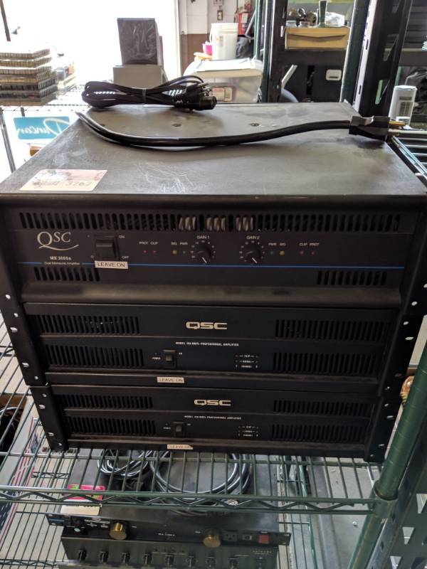 lot 3262 image: QSC Professional Amplifiers MX 3000a