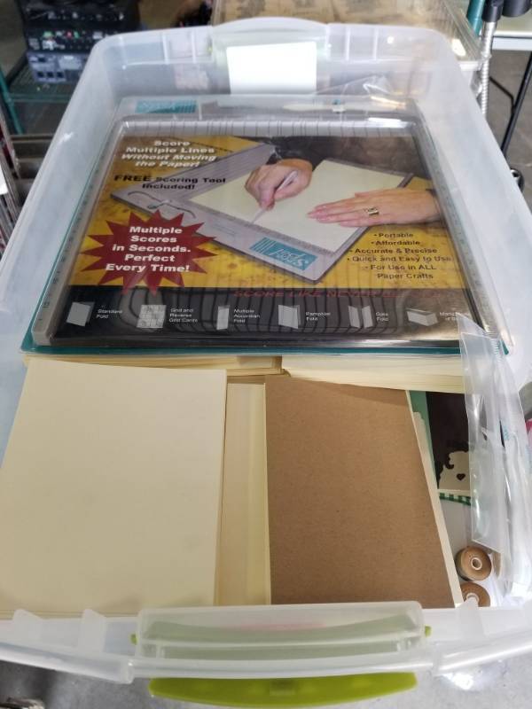 lot 3271 image: Scrapbooking Supplies