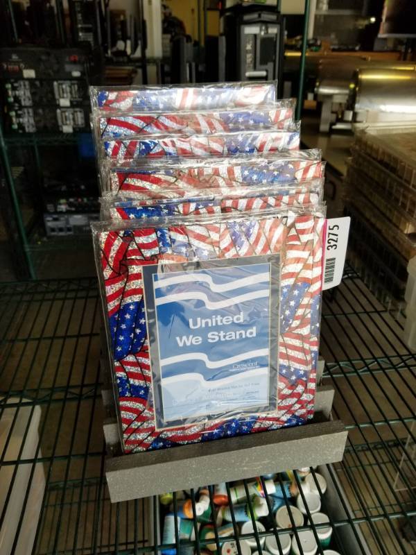 lot 3275 image: American Flag Cardboard Picture Frames