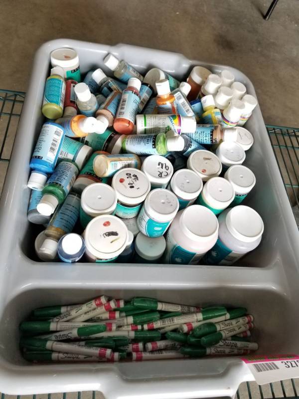 lot 3278 image: Tub of Opaque Acrylics