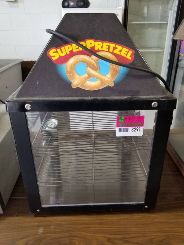 lot 3291 image: Super Pretzel Warmer Model 00JJ690-16