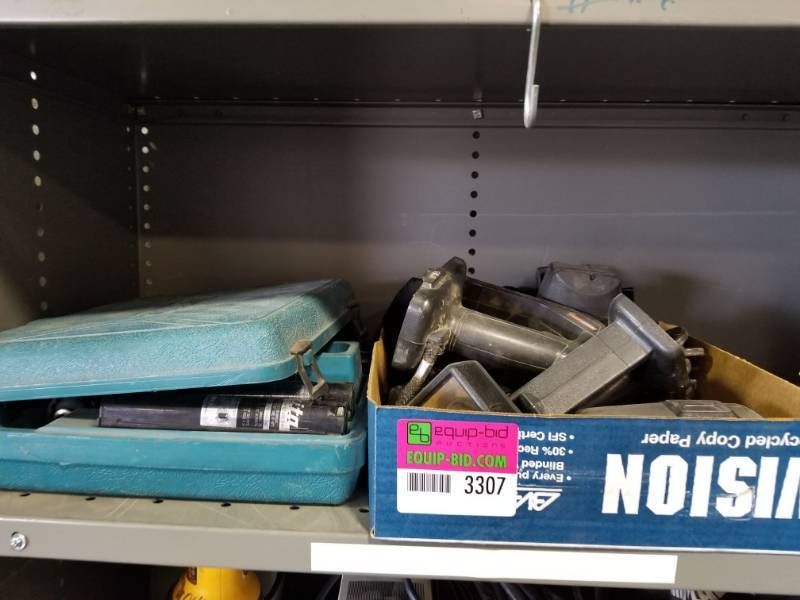 lot 3307 image: Makita Drill and Various Batteries