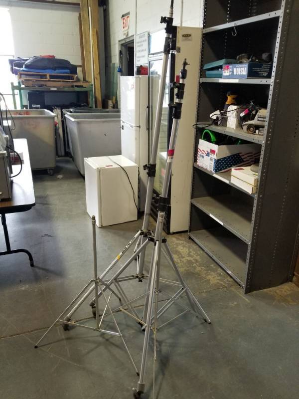 lot 3308 image: 4 Speaker Stands