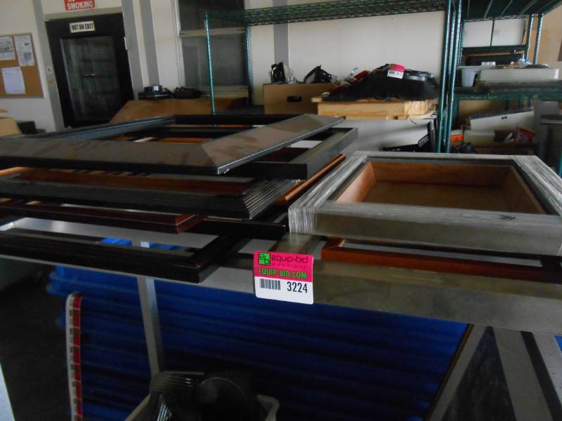 lot 3224 image: (11) Various Picture Frames