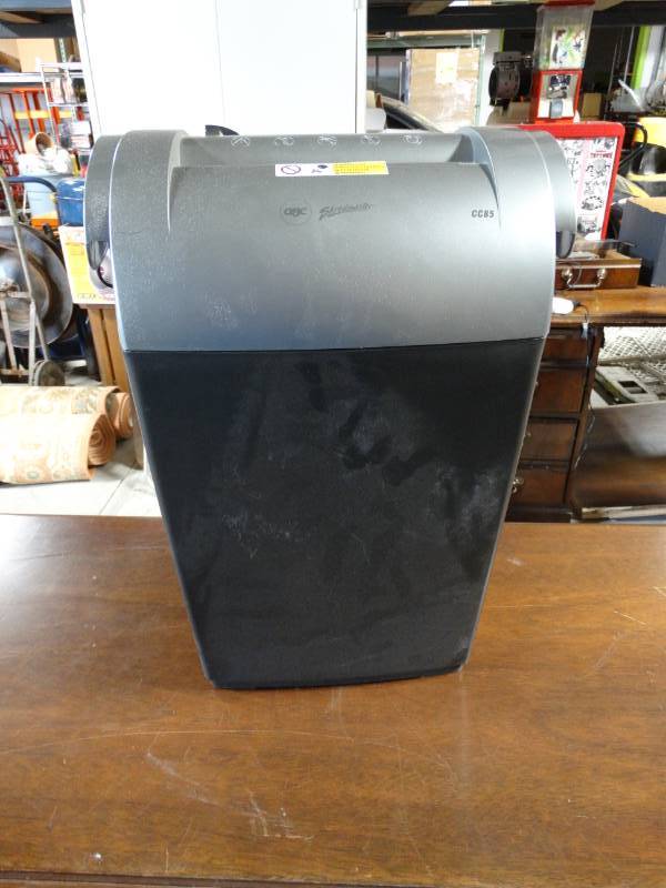 lot 6210 image: Shredmaster paper shredder.