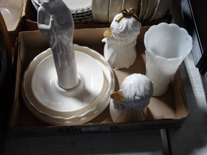 lot 6248 image: Home decor.