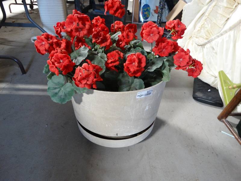 lot 6273 image: Fuax flowers in a flower pot, is heavy.