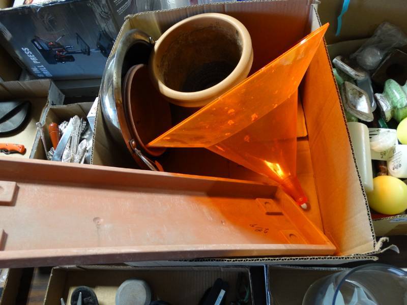 lot 6276 image: Lot with Large funnel, plant trays, flower pots and more.