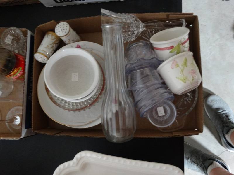 lot 6297 image: Lot with small glass suace bowls, martini glasss, oil dispensers. vase, small wine glasses.