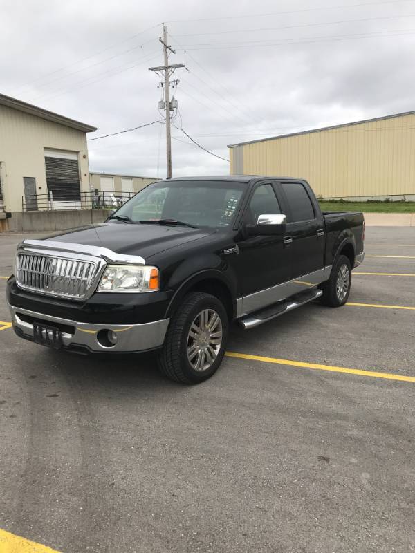 lot 1009 image: 2008 Lincoln Mark LT Truck 4x4