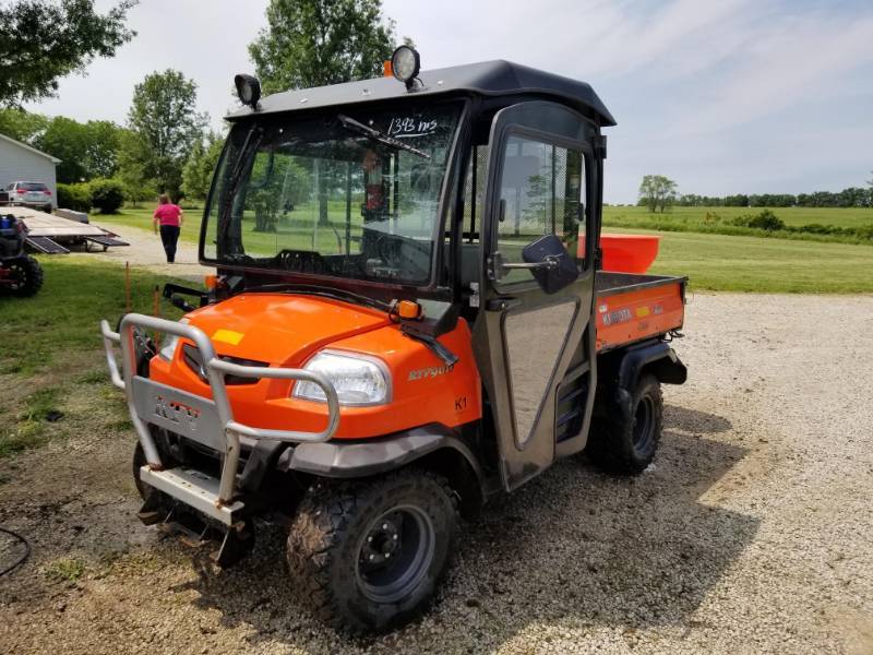 lot 1008 image: Kubota Diesel RTV900