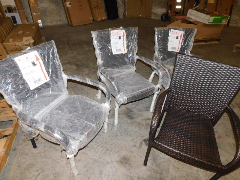 lot 5466 image: Lot of 4 Outdoor Whicker Chairs Appears New