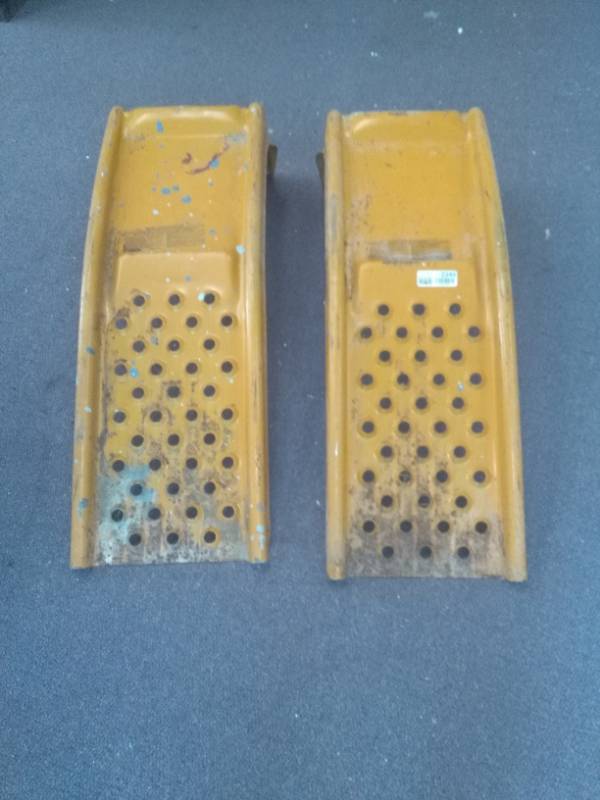 lot 2345 image: Steel Automotive Ramps