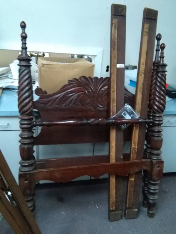 lot 5458 image: Antique Very Ornate and Complete XL Twin Bed Frame