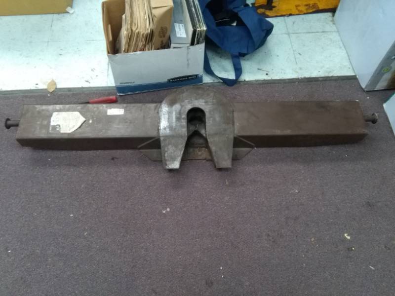 lot 10319 image: 5th Wheel Steel Hitch Piece