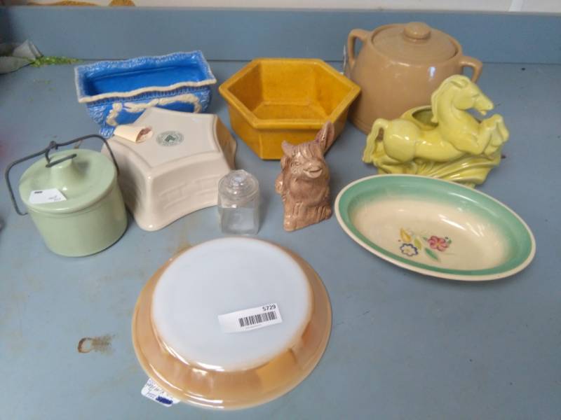 lot 5729 image: Vintage and Collectible Glassware Lot