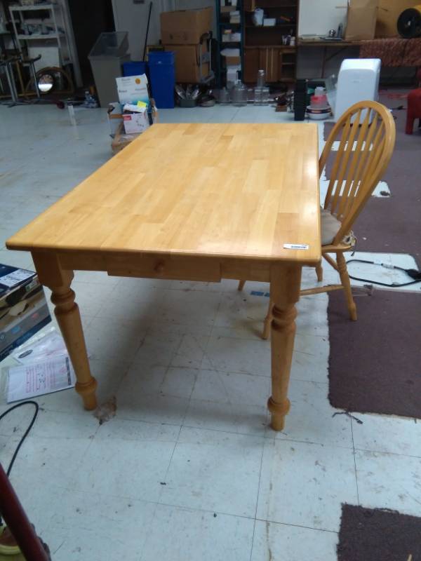 lot 5745 image: Dining Room Table Single Drawer on One End with One Matching Chair