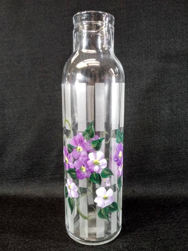 lot 1819 image: Hand Painted Flower Vase- Violets   So Pretty
