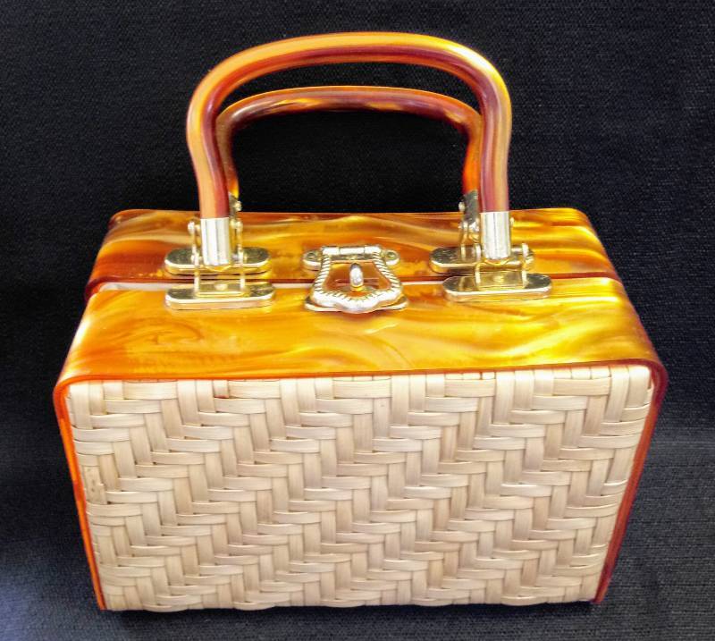 lot 1841 image: Awesome Vintage Handbag