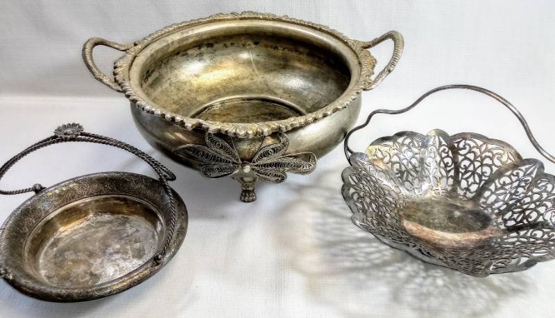 lot 1847 image: 3- International Silver Co. Candy Dishes- Ornate