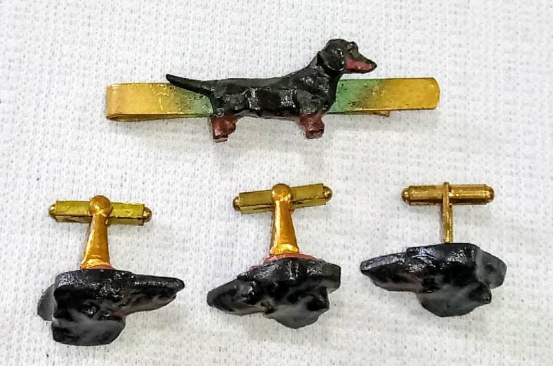 lot 1846 image: Mid Century  Mens Tie Clip Cuff Links- Dachshund Wienie Dog- Too Cool