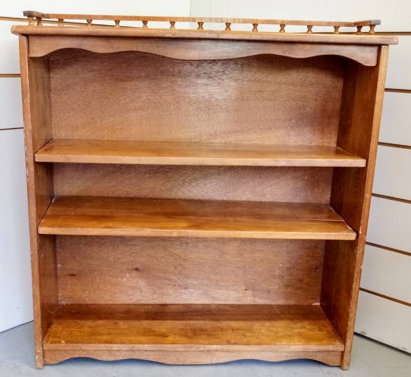 lot 8 image: Solid Wood Book Shelf